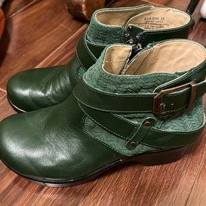 Womens Alegria Boots Size 5